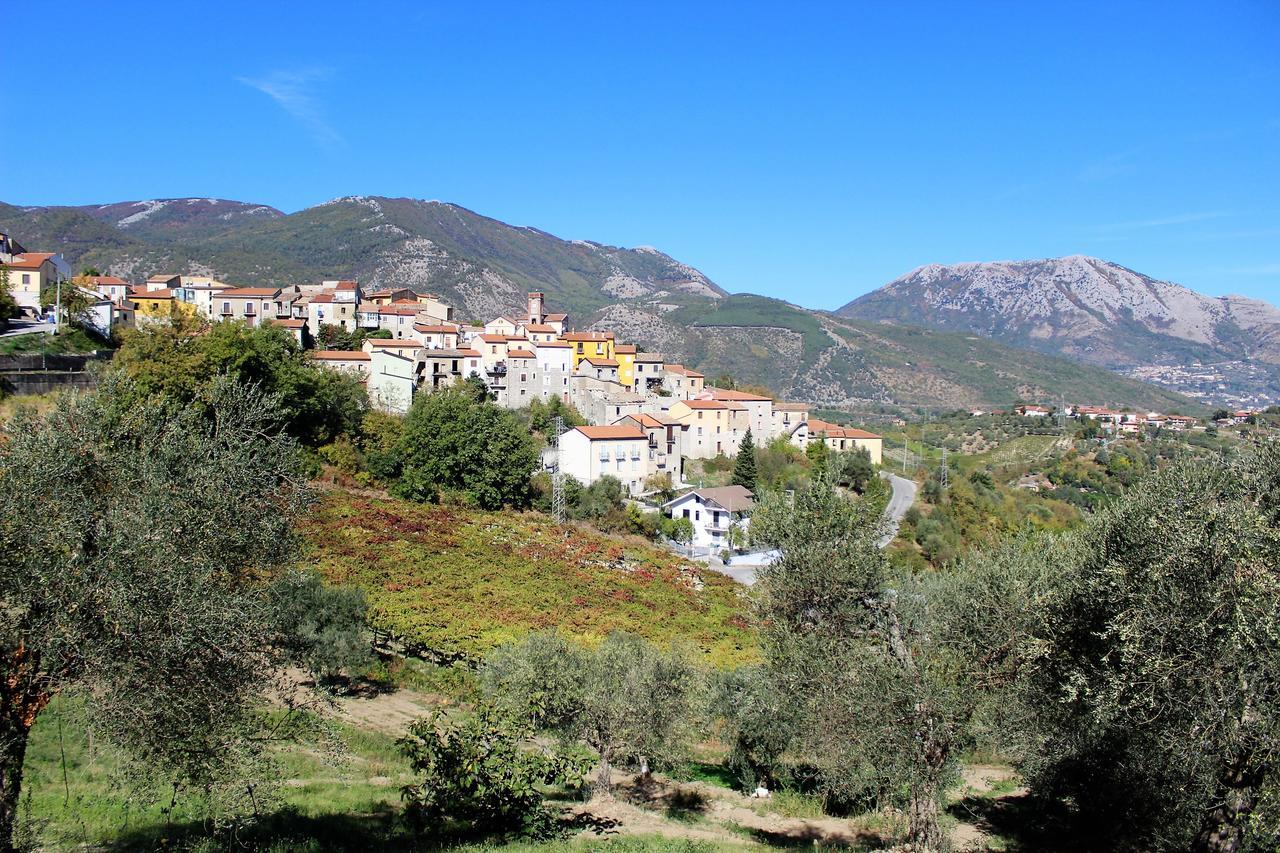 La Chiazzolla Hotell Campoli del Monte Taburno Eksteriør bilde